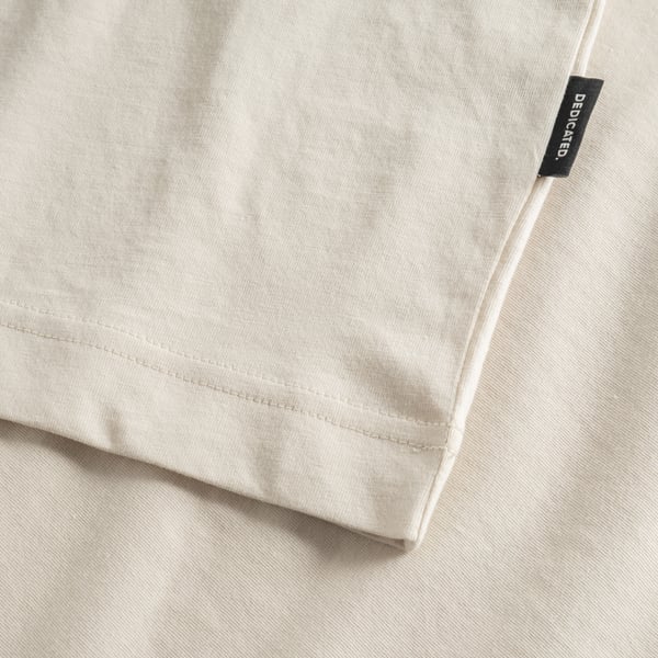 T-shirt Vadstena  - Curious Cat Oat White